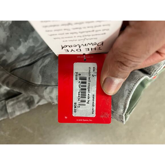 SPANX - Cropped Twill Cargo Pants / Army Fatigue / S / NWT - Picture 7 of 9